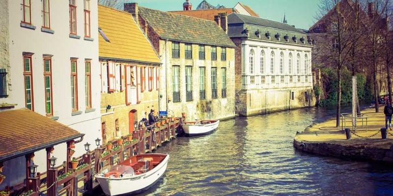 从设计灵感到技术实践：网络切片如何重塑5G专网与行业应用