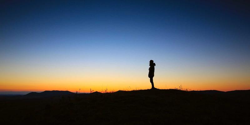 设计灵感如何驱动后端开发：技术博客中的创新实践